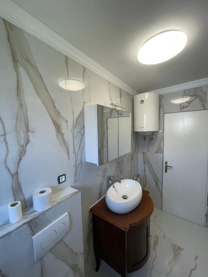 Apartman Nela Apartment Пореч Екстериор снимка